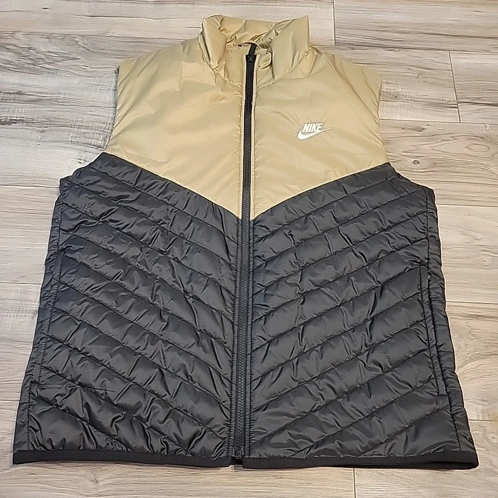 Nike Sportswear‎ Therma-Fit Repel Vest Beige Black Mens Medium (FB8201-010)